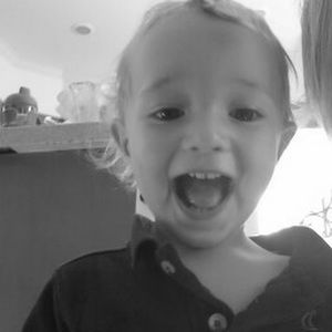 Meet your Posher, Charis